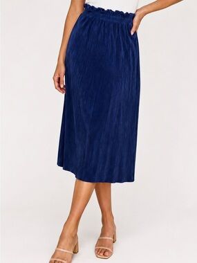 POL Boutique Elegant Navy Blue Skirt with Ruffled Top Size S
